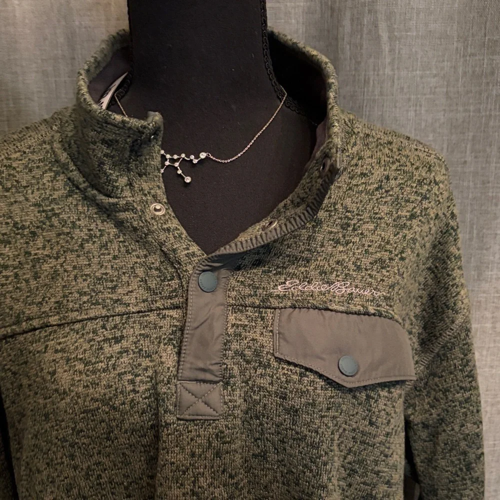 Eddie Bauer stylish green